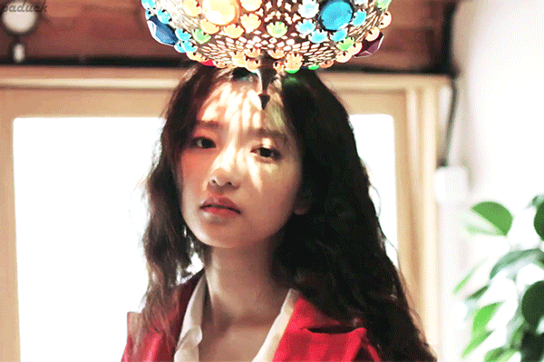 김태리 아이컨택.gif | 인스티즈