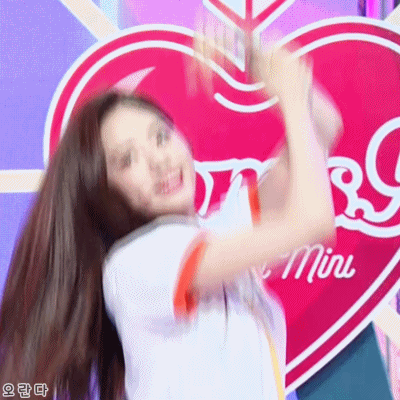 180607 엠카운트다운 프로미스나인 박지원.gif | 인스티즈