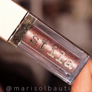 입술에 뭐 바르는 짤이랑 눈에 반짝이 칠하는 짤.gif | 인스티즈