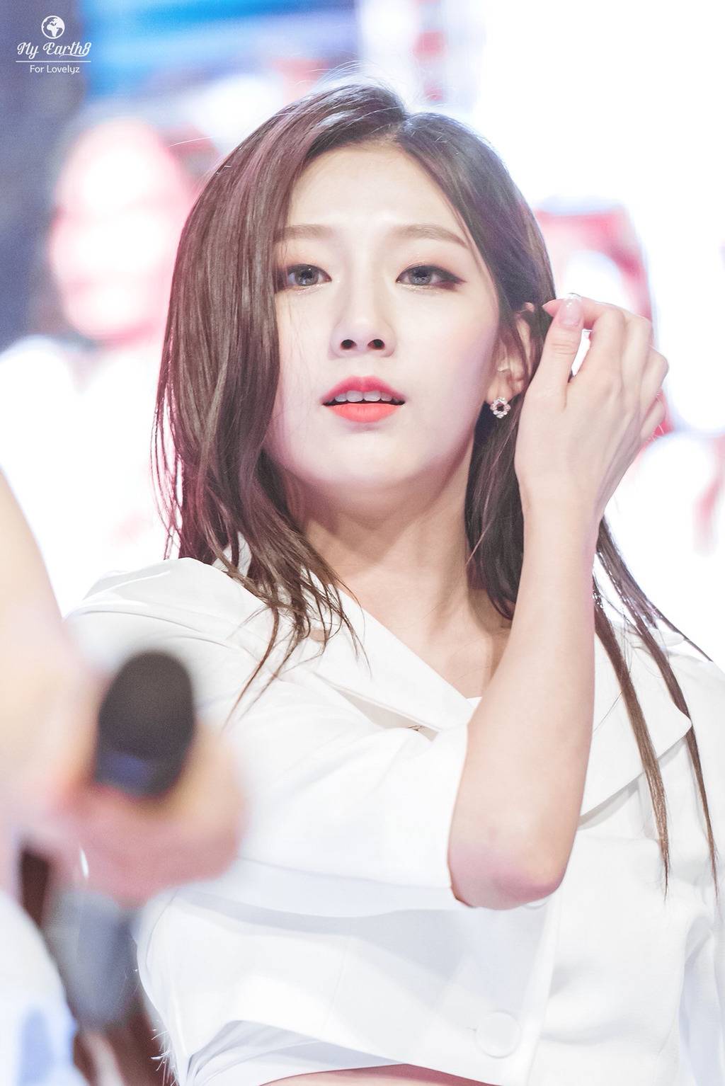 [러블리즈] 퇴근한 뒤에 뭐할지 고민이라서 예인이 | 인스티즈