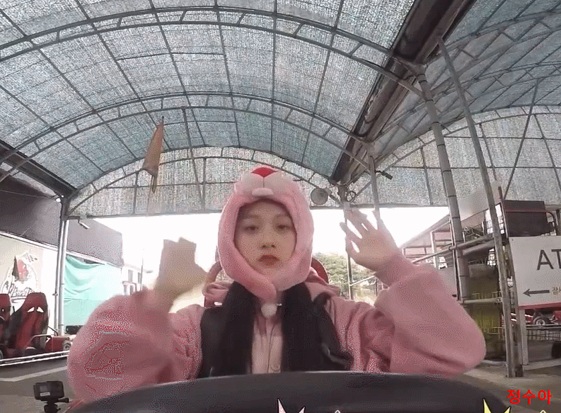 제주도에서 카트타는 프로미스 나인.gif | 인스티즈