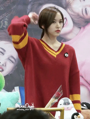 트와이스에서 가장 이쁜 아이...gif | 인스티즈