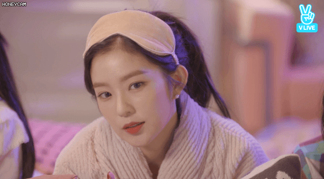 수면안대쓰고 눕방하는 아이린(움짤다수).gif | 인스티즈