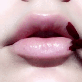 [팻맥그라스] 탱글탱글 반짝반짝한 립메이크업 구경하긔.gif | 인스티즈