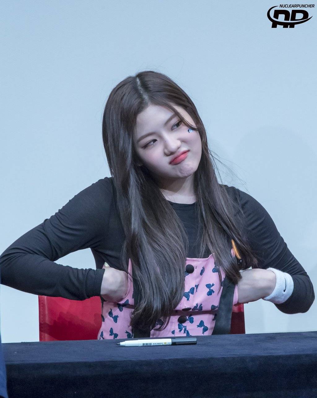 사람들을 즐겁게 해주는 걸 좋아하는 아이돌.gif | 인스티즈