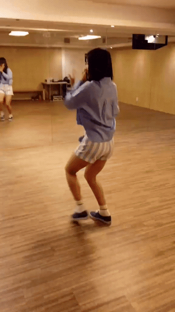 사람들을 즐겁게 해주는 걸 좋아하는 아이돌.gif | 인스티즈