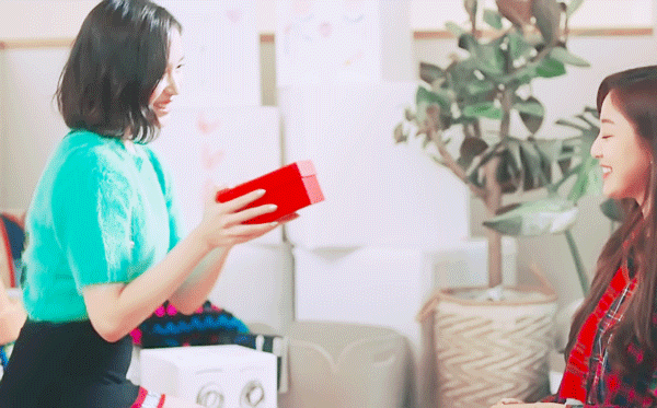 Merry&Happy 지효.gif | 인스티즈