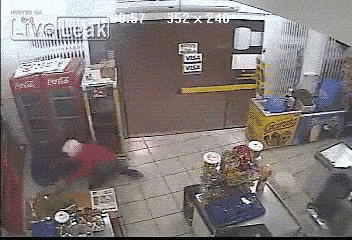 공포에 빠진 시민들의 모습.gif | 인스티즈