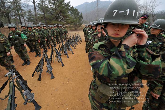 20년 안에 여성군사교육 가능하다vs불가능하다 | 인스티즈
