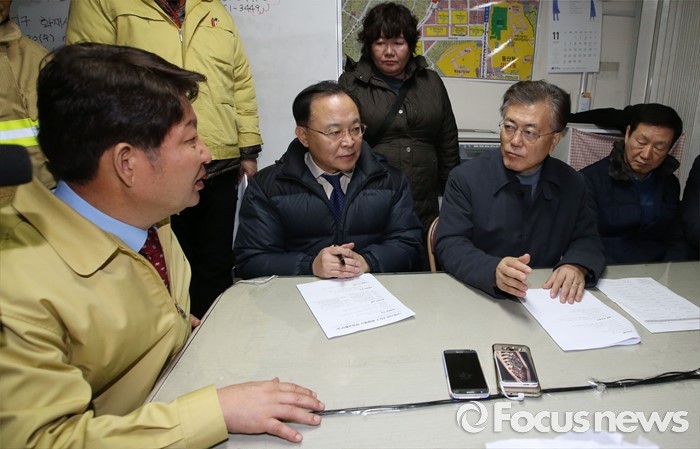 대구 서문시장 화재현장 찾은 문재인 | 인스티즈