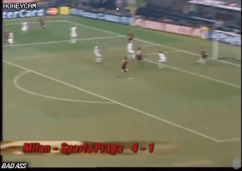 [데이터] 무결점 스트라이커라고 불리던 사나이.gif | 인스티즈