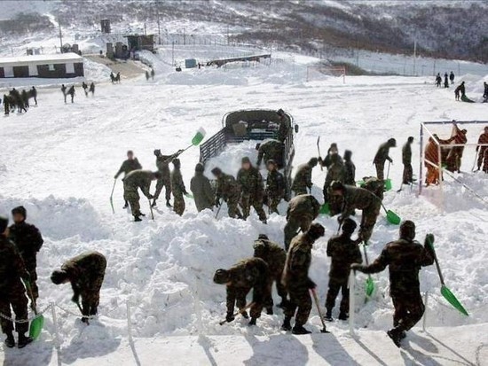 군부대 간 문재인 "눈 치우는 일은 민간에 넘기든지 해야…" | 인스티즈