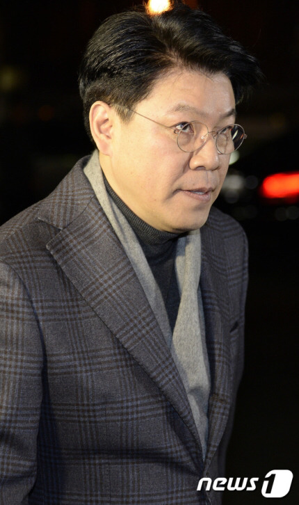 MB-친이계 만찬회동 참석하는 장제원 | 인스티즈