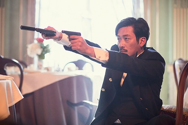 누적 관객 수가 가장 많은 40세 이하 국내 영화배우 Top10 | 인스티즈