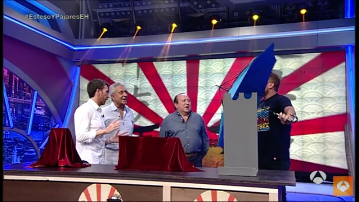 혐오스러운 스페인 지상파의 전범기 | 인스티즈