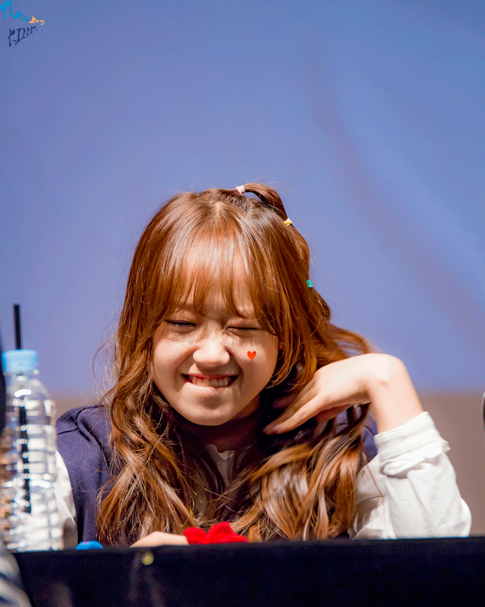 오글거리고 귀여운거 참지 못하는 최유정 (I.O.I) | 인스티즈