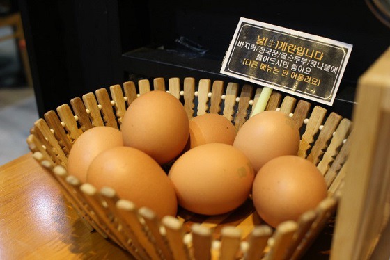 순두부찌개에 날계란 넣는다 vs 안넣는다 | 인스티즈