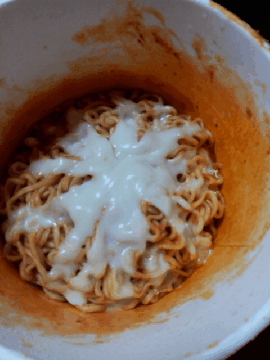 보통 이것을 먹을땐 크게 2분류로 나뉜다. 나는 어떤 타입?? | 인스티즈