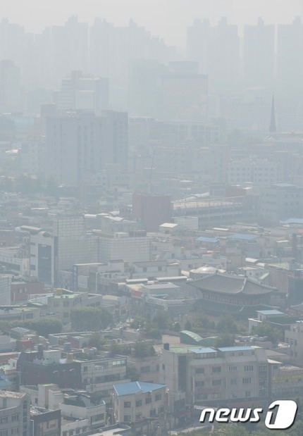 미세먼지로 가려진 도심 | 인스티즈