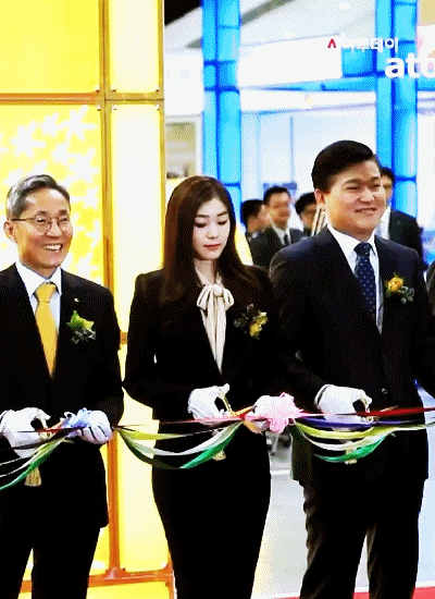 취업박람회 김연아.gif | 인스티즈