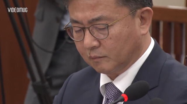 앞뒤 안맞는 통일부 장관 때문에 빡친 이해찬 의원 | 인스티즈