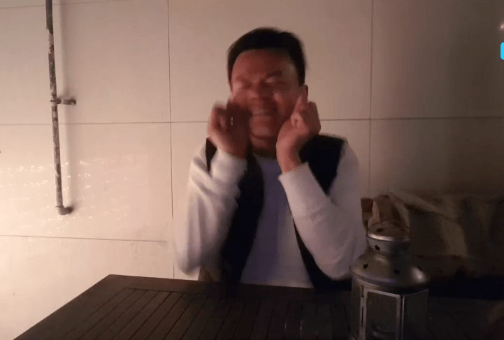 친구를 만나느라.gif | 인스티즈