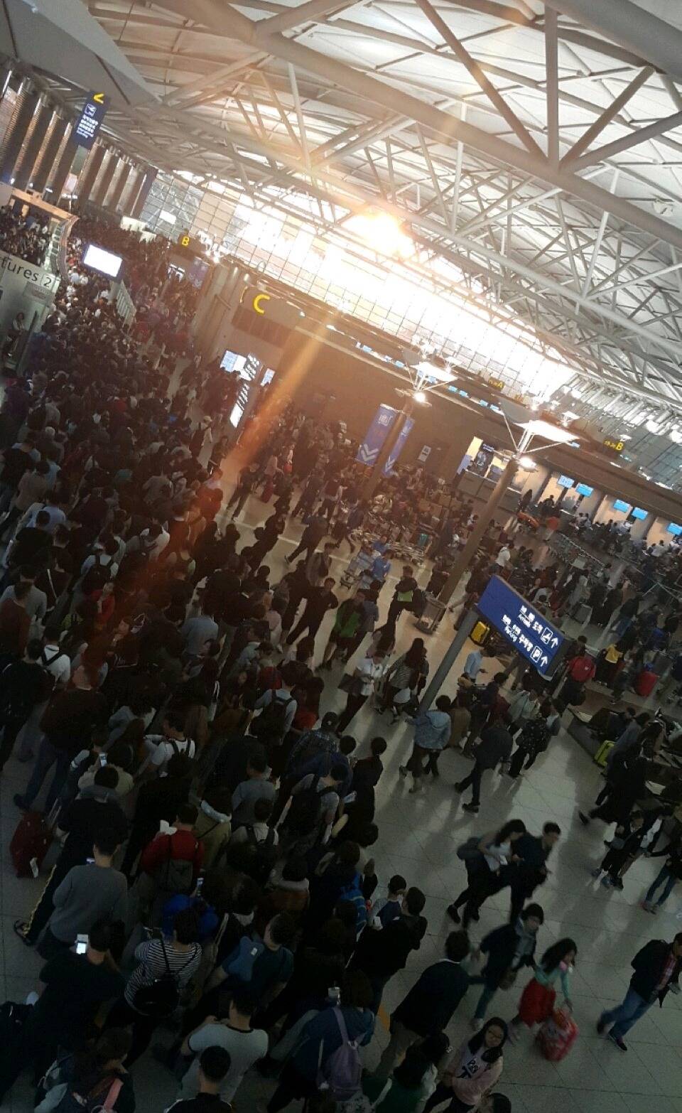 추석연휴 인천공항 이용객 206만명이란 기사의 팩폭 베플.jpg | 인스티즈