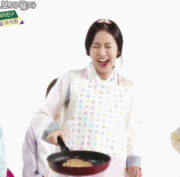 [여자친구] 전을 잘 뒤집는 신비 | 인스티즈