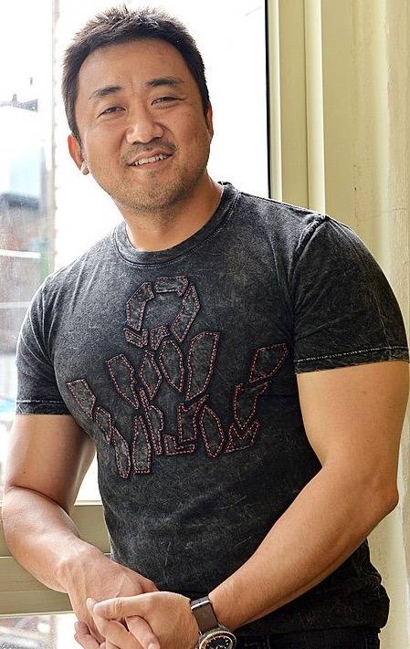 오빠 내 친군데 우리집에서 하루 자도 돼? | 인스티즈