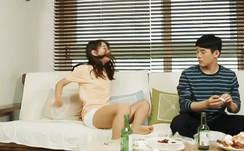 권혁수 괴롭히는 세정이.gif | 인스티즈