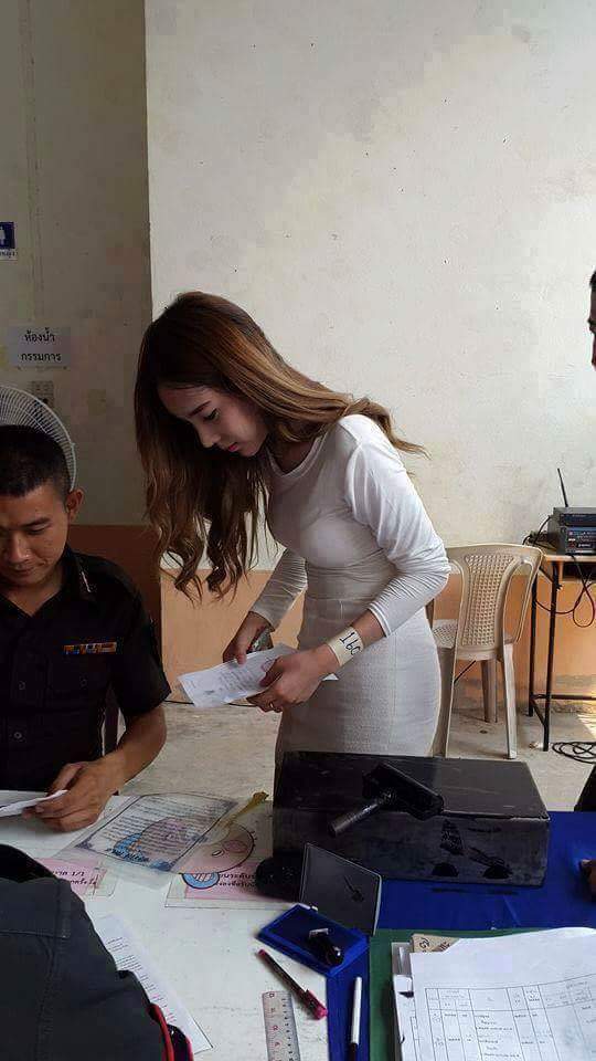 태국의 군입대 신검 현장 | 인스티즈