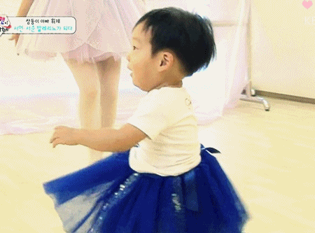 [슈퍼맨이돌아왔다] 선생님에게 뽈뽈뽈 걸어가 답싹 안기는 서언이ㅋㅋㅋ | 인스티즈