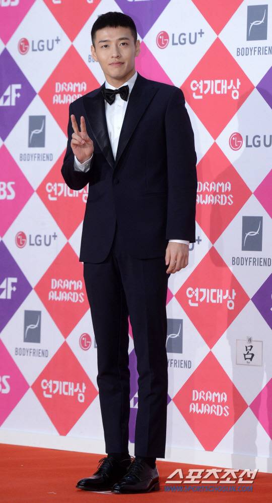 오늘자 강하늘 | 인스티즈