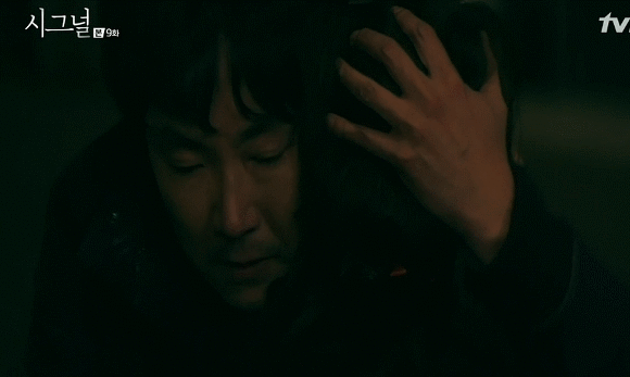 [시그널] 해주지 못했던것과 해주었던 것.gif | 인스티즈