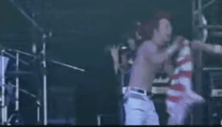 일본에서 공연할 수 없는 가수 | 인스티즈