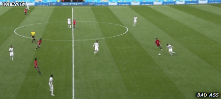 우루과이의 캡틴 디에고 고딘의 오버래핑 클래스.gif | 인스티즈