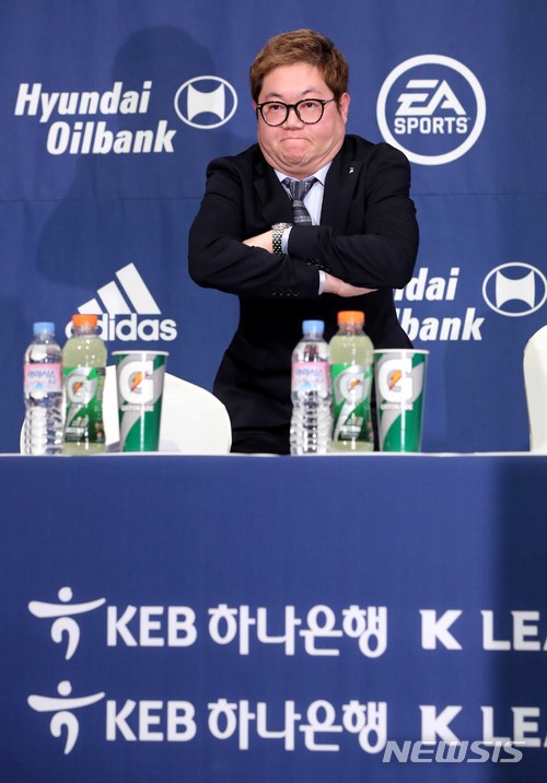 감스트가 러블리즈보다 홍보대사 일을 몇배는 더 잘한다는건 사실이 아님 | 인스티즈