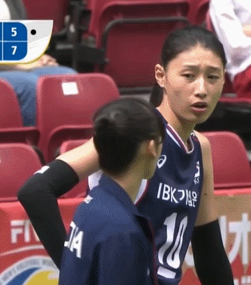 연경아 카메라 돈다 표정 풀어 | 인스티즈