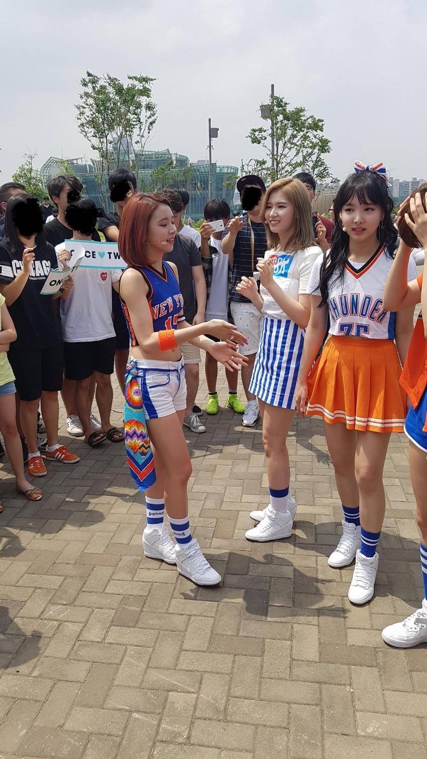 트와이스 뮤직뱅크 사전녹화 현장 | 인스티즈