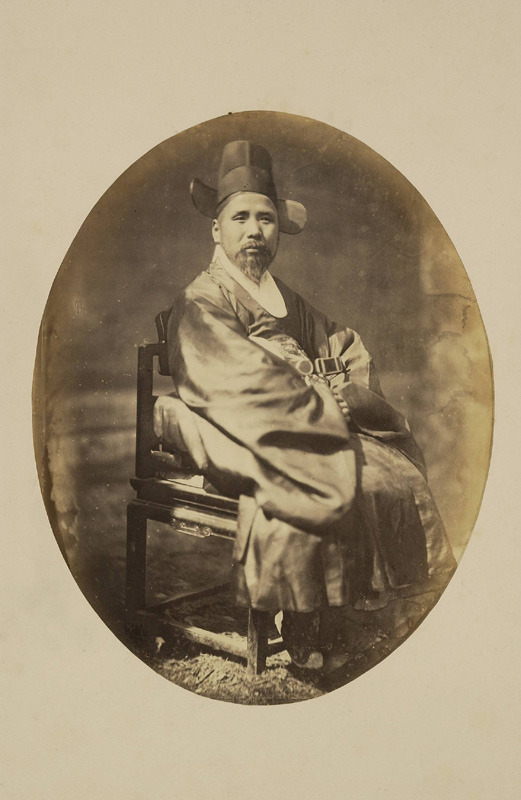 단체사진 찍는 148년 전 조상님들 | 인스티즈