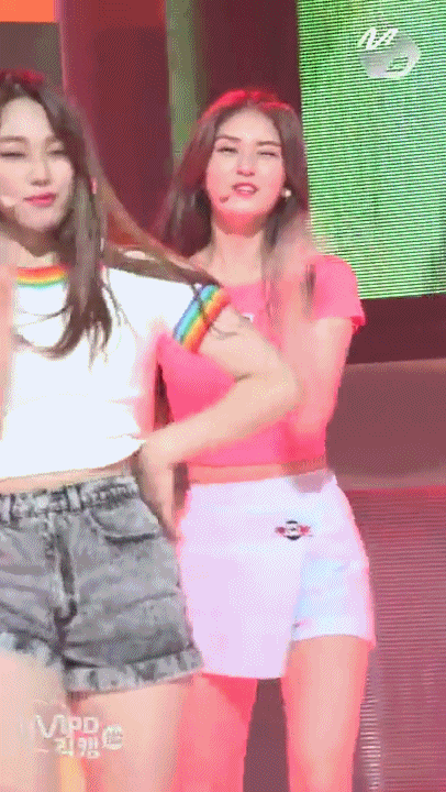 얼굴 직격타 맞고 서 있을수 없다 있다 | 인스티즈