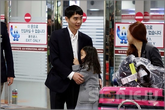 제주도로 휴가 간 이세돌.jpg | 인스티즈