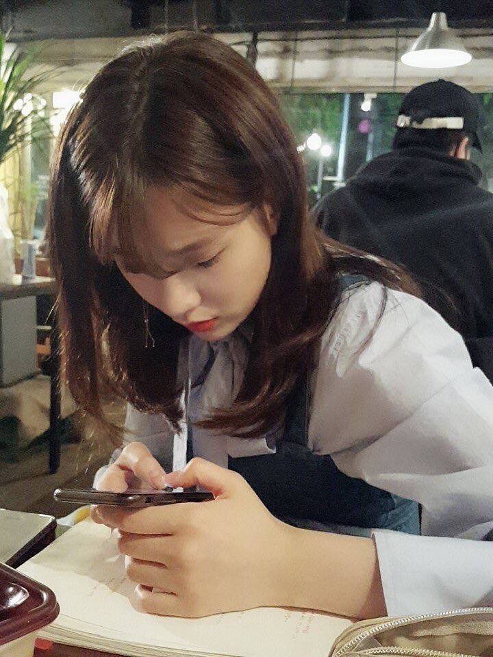 [에이핑크] 피곤한 하루의 시작이라서 하영이 | 인스티즈