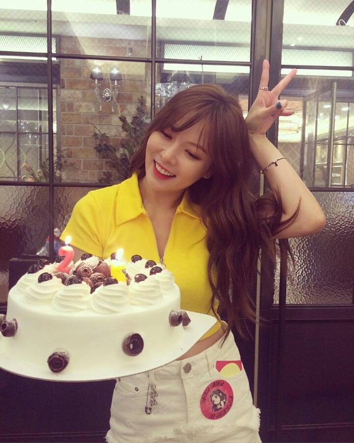 오늘자 25번째 생일을 맞은 현아 | 인스티즈