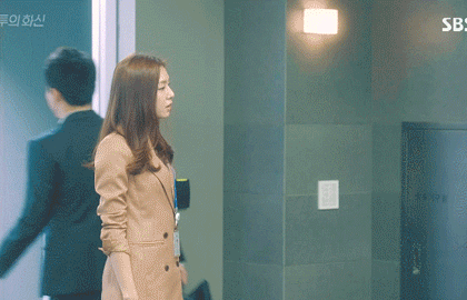 뭐 좀 물어봤는데 후배가 이런 태도로 나온다면? | 인스티즈