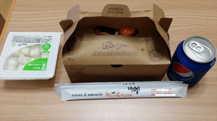 치킨시키면 젓가락 안주나요? | 인스티즈