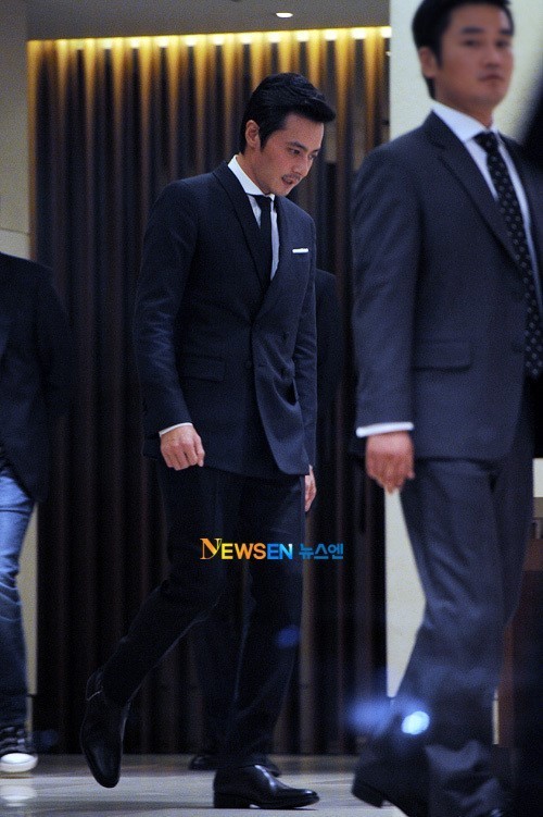 이제는 많이 밀려났지만 한때는 대표미남이었던 배우 | 인스티즈