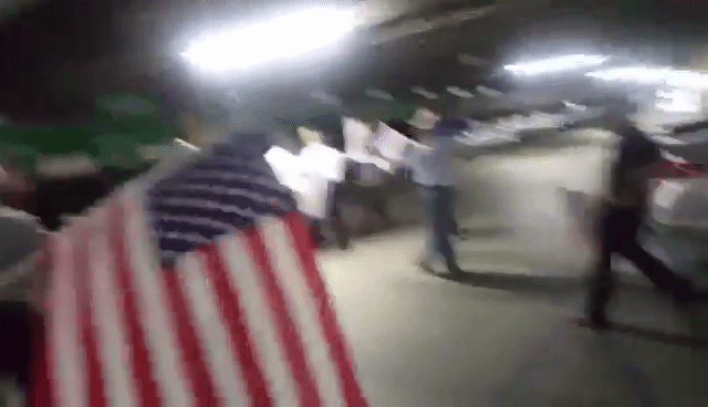 미국에서 안민석 의원 피습한 박근혜 부역자 단체 | 인스티즈