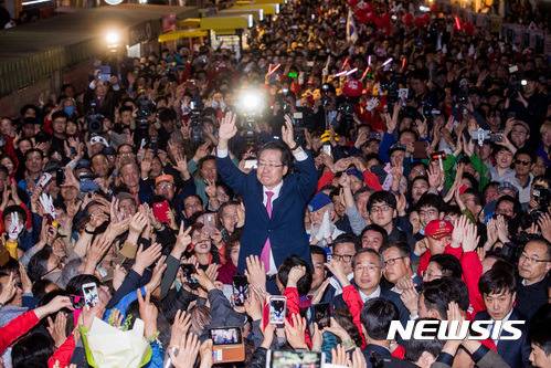 [데이터주의] 홍준표 무시하면 안되는 이유 | 인스티즈