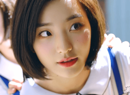 프로미스나인 뮤직비디오 움짤.gif | 인스티즈